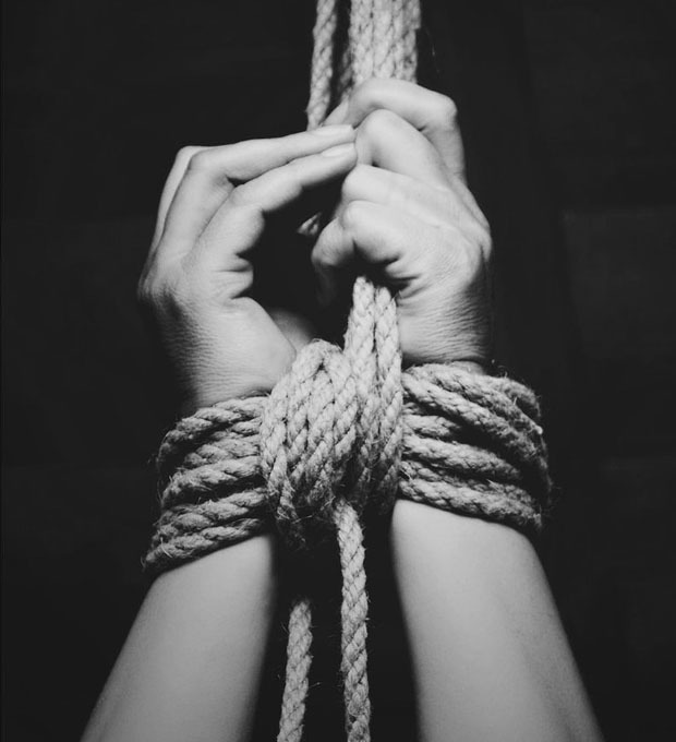 Күйеуім ұйықтап жатқанда, мен қалай сиқырдым Нудист порно онлайн без регистрации